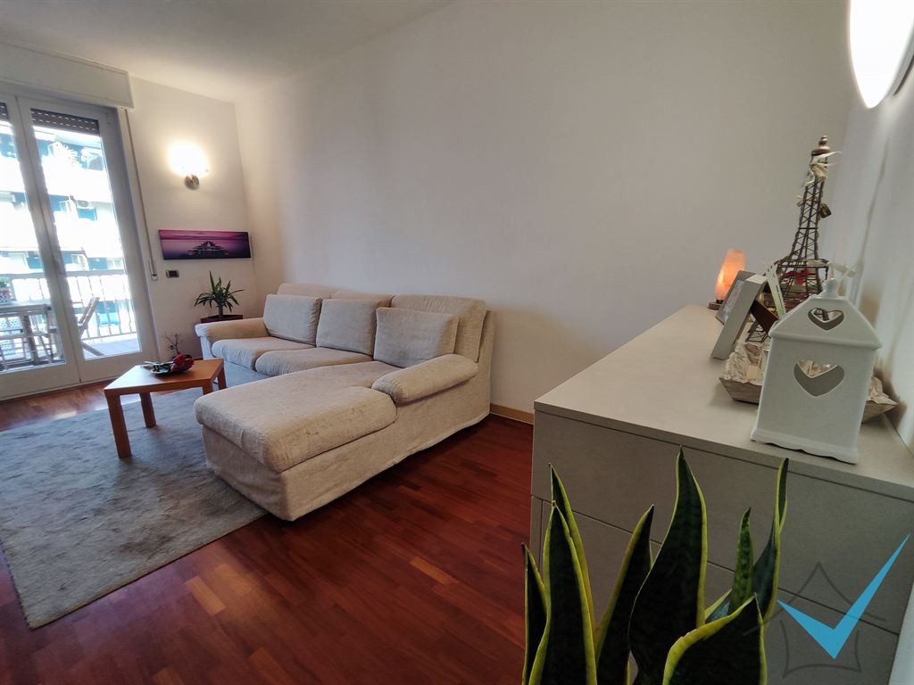 Trilocale con cucina abitabile e terrazzo